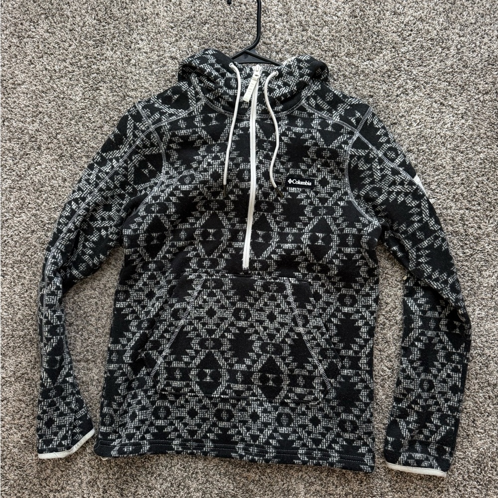 Columbia Black and Gray Geometric Half-Zip Hoodie